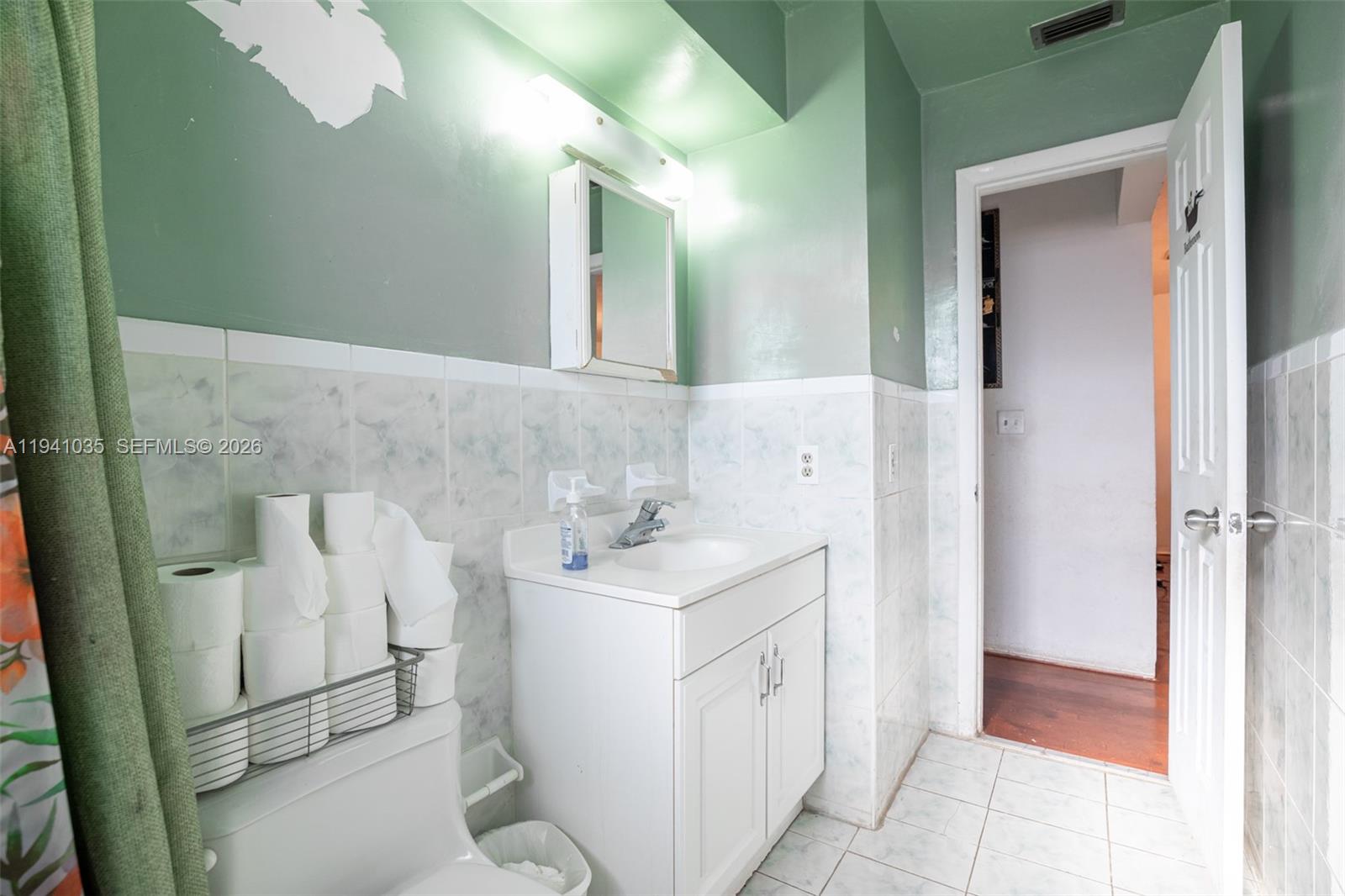 STEPHEN MANOR - Residential