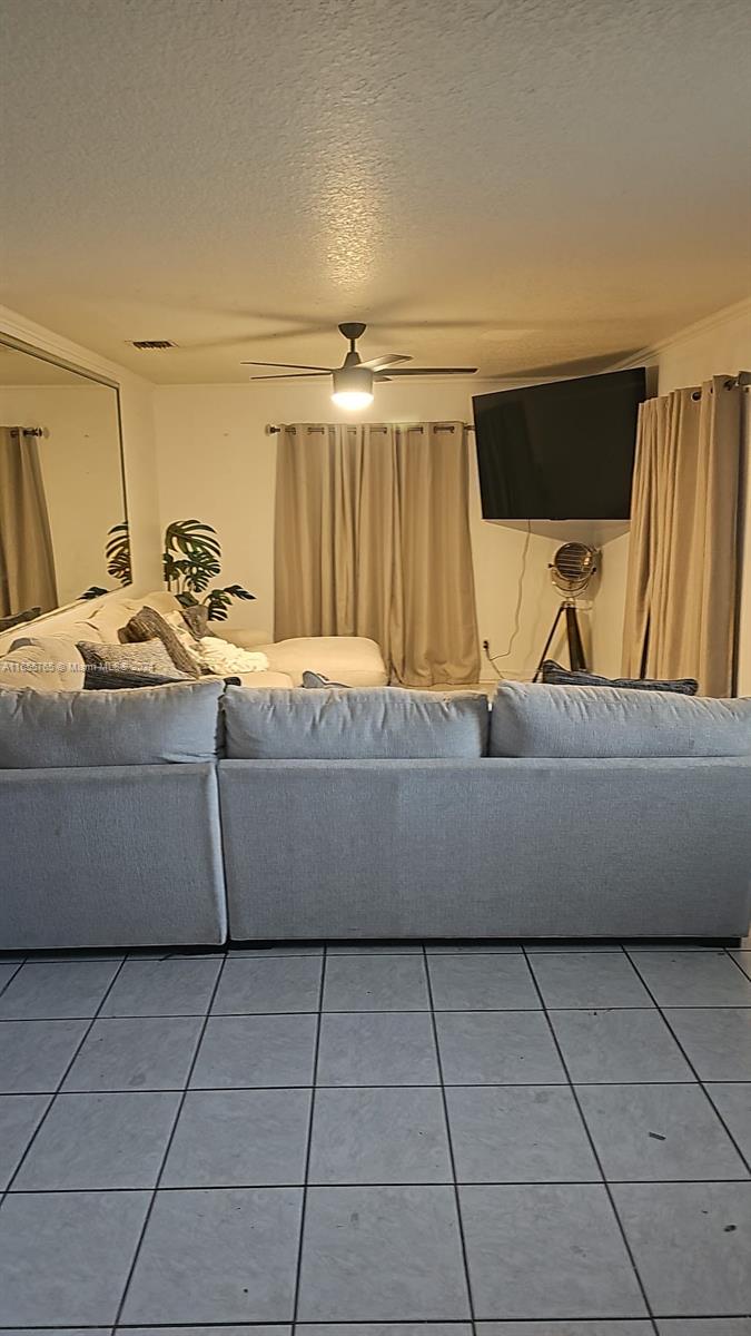LIBERIA - Residential