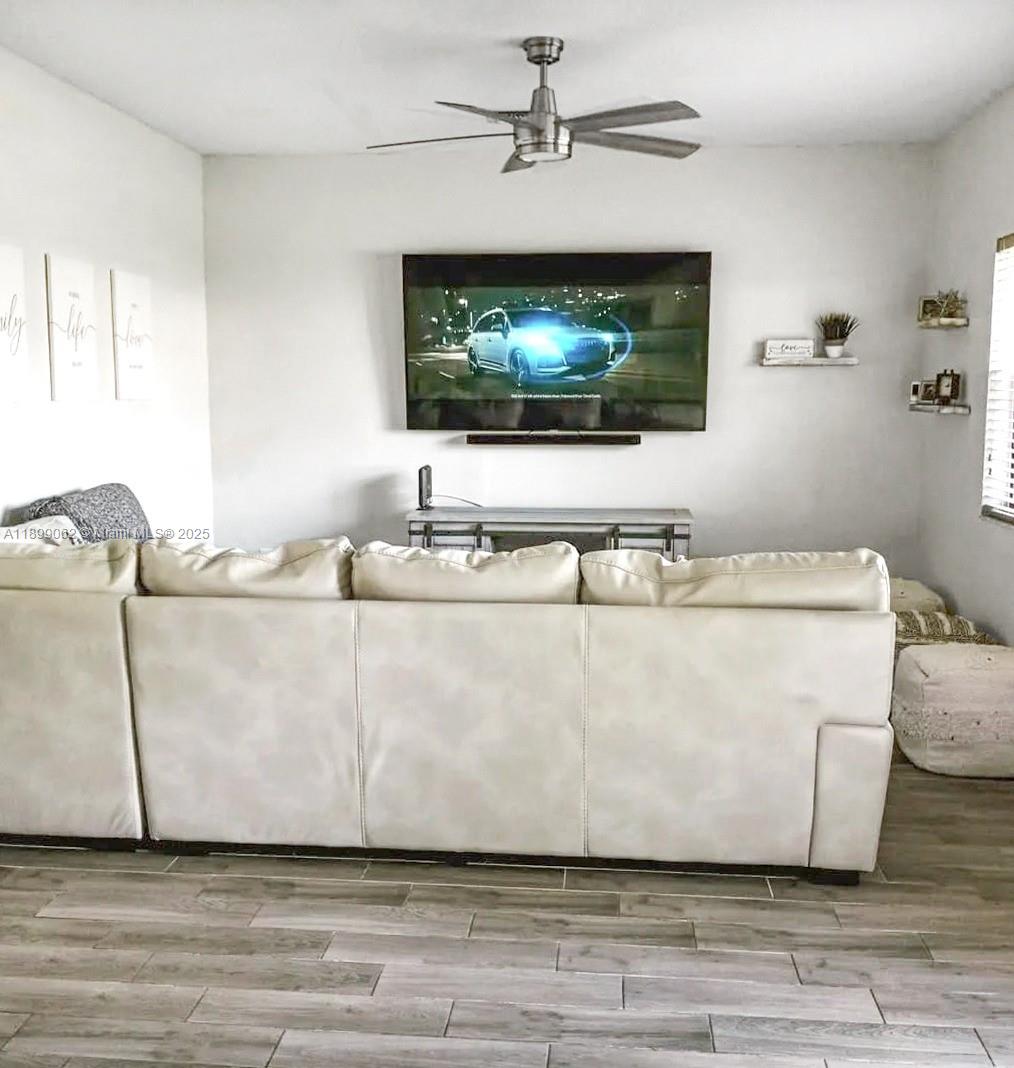 SILVER PALM EAST SEC ONE - Residential