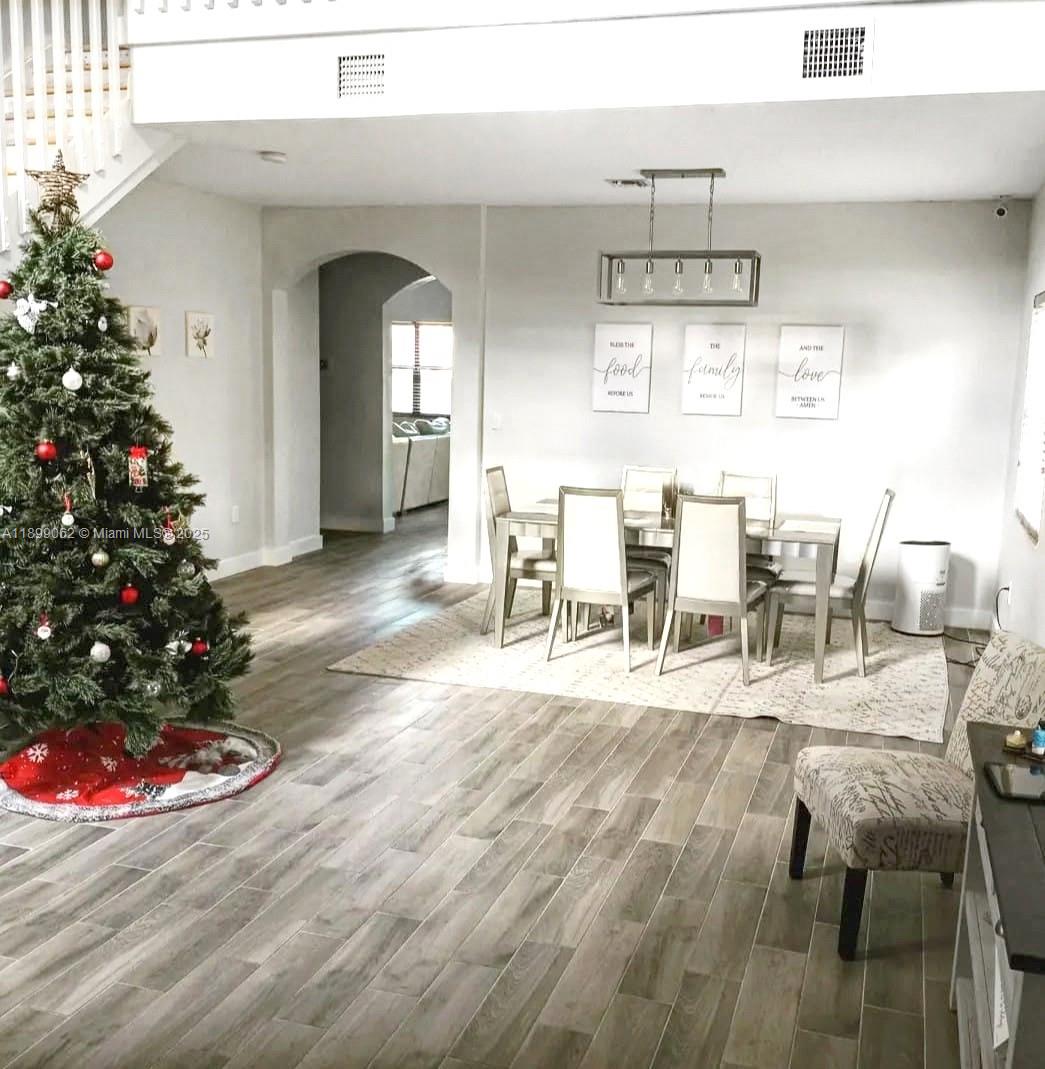 SILVER PALM EAST SEC ONE - Residential