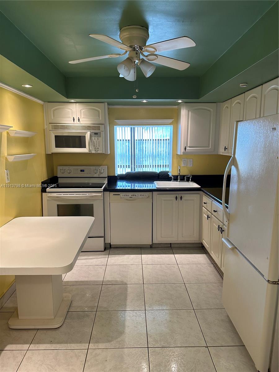 OCEANVIEW PARK CONDO - Residential Lease