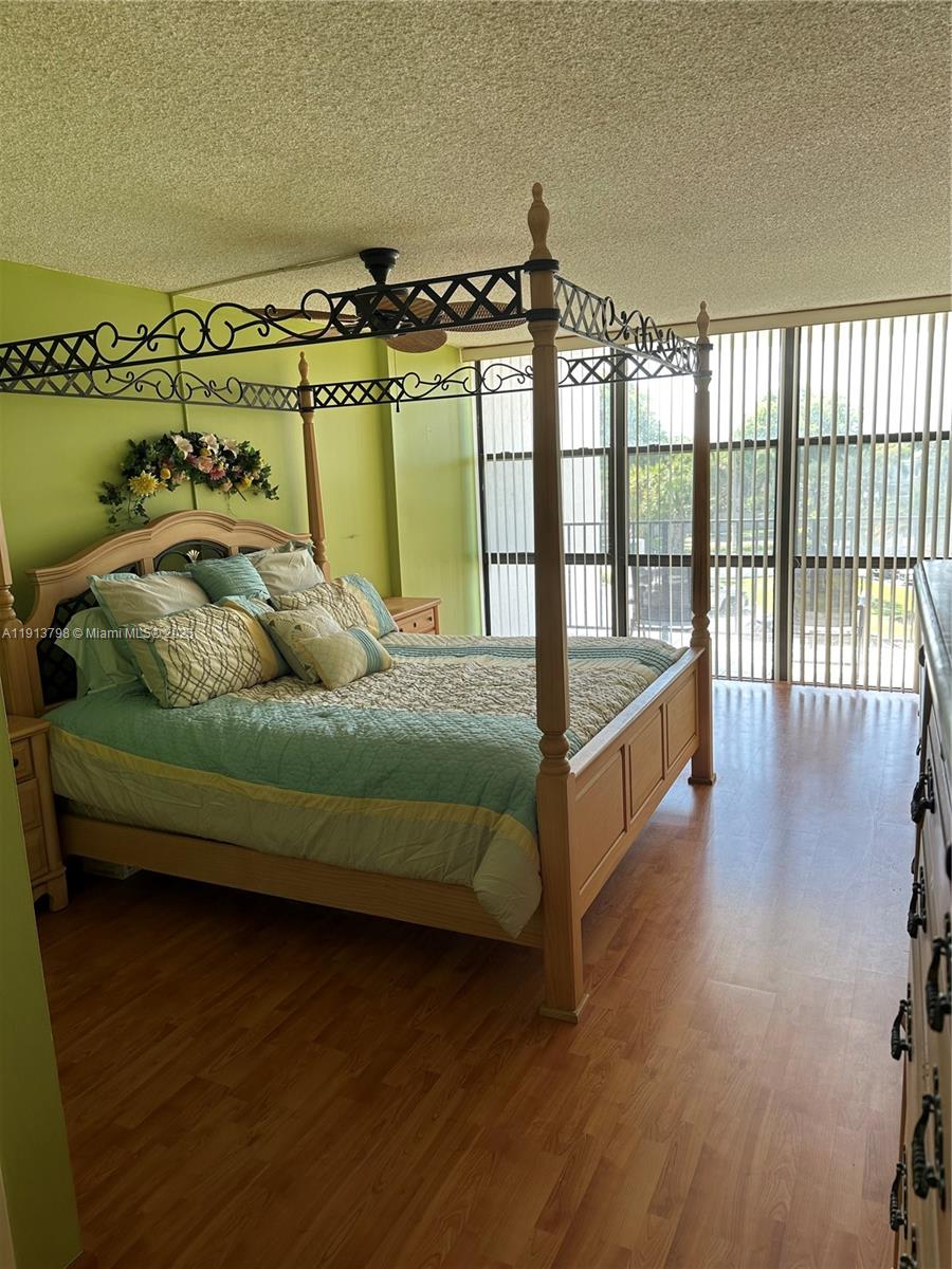 OCEANVIEW PARK CONDO - Residential Lease