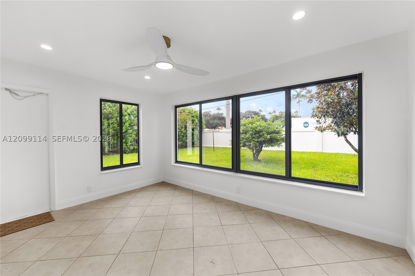 6371 SW 1st Ct, Pembroke Pines, FL, 33023/$585,000 1 6371 SW 1st Ct