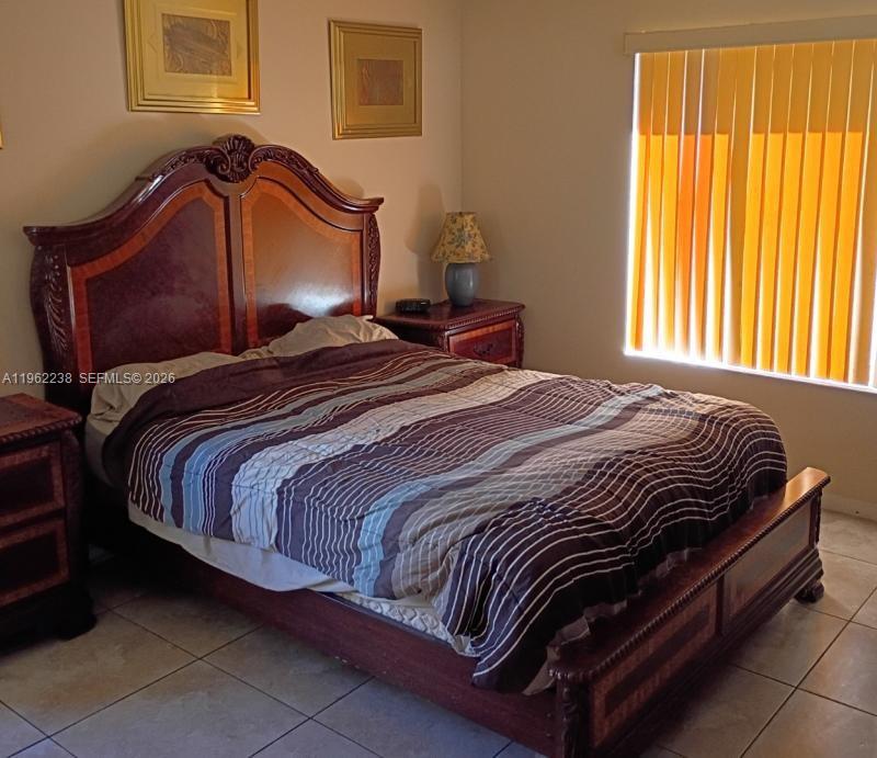 PALM CLUB WEST VILLAGE 1 - Residential