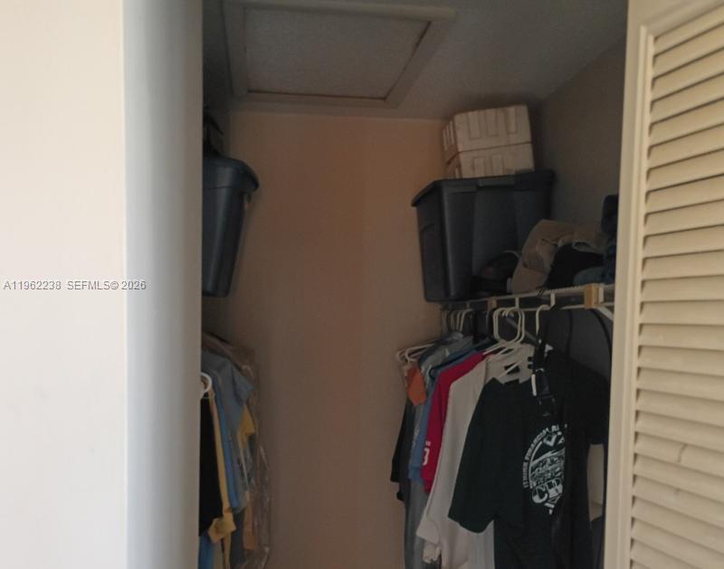 PALM CLUB WEST VILLAGE 1 - Residential