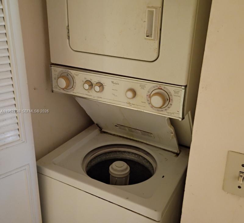 PALM CLUB WEST VILLAGE 1 - Residential