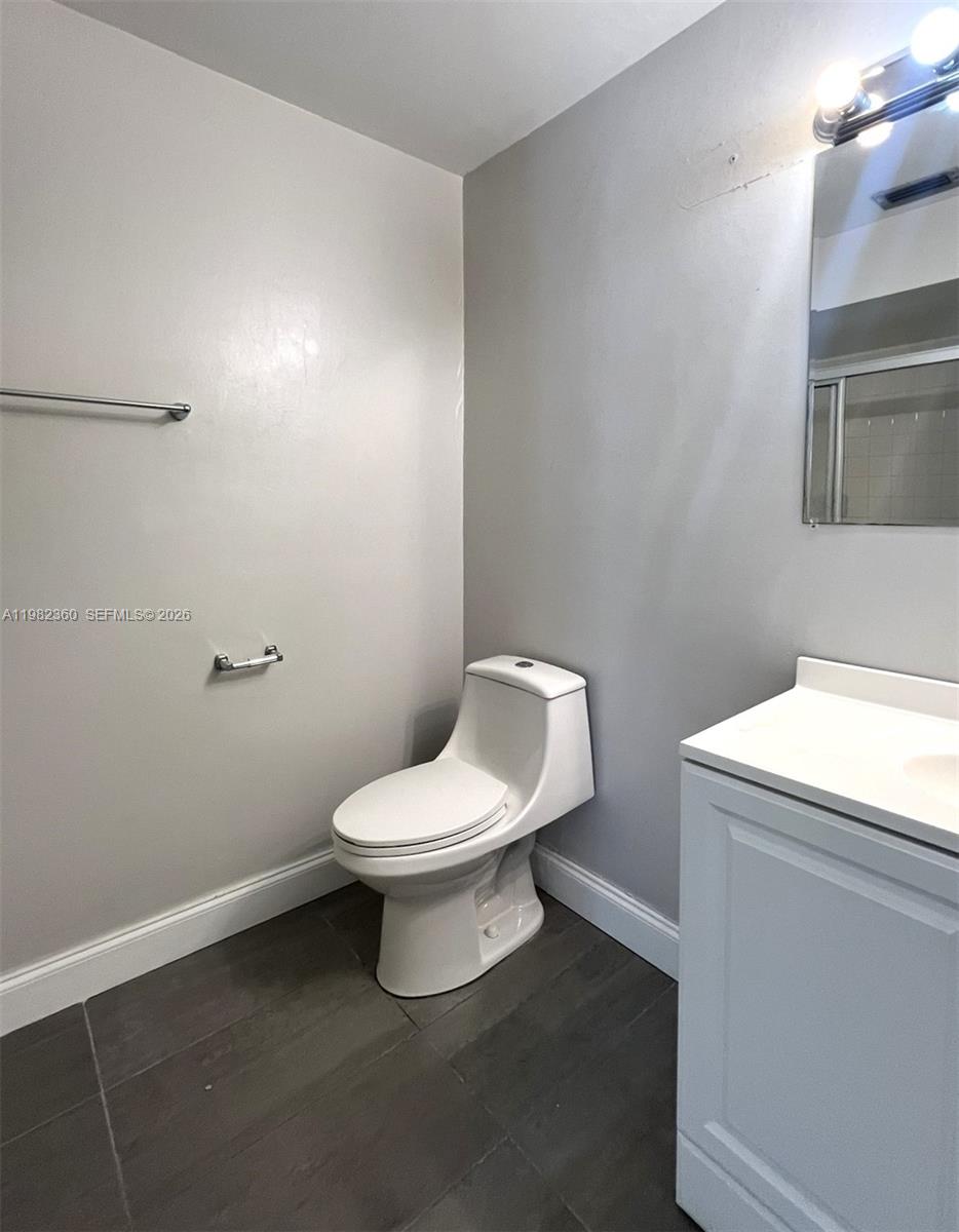 TOWNHOUSES AT JACARANDA C - Residential Lease