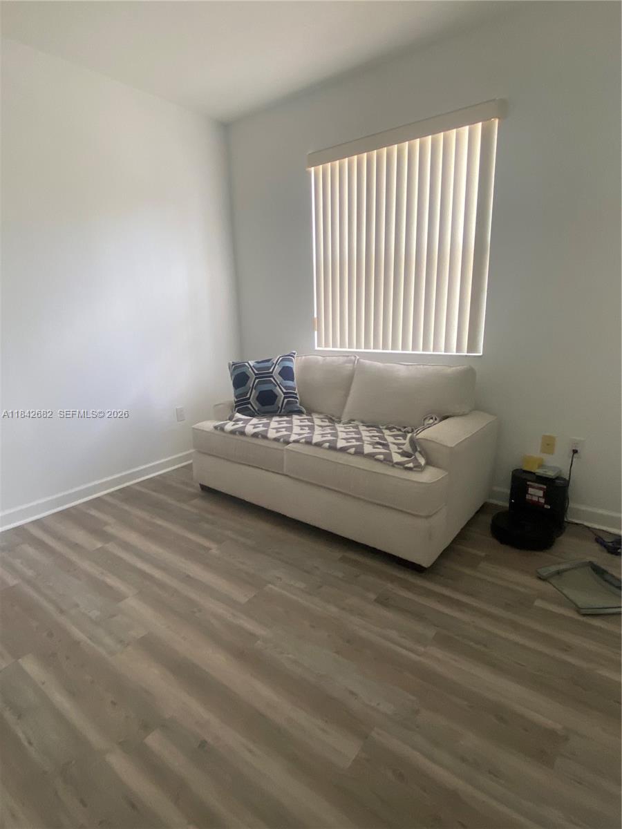 FLORIDIAN ISLES SOUTH - Residential