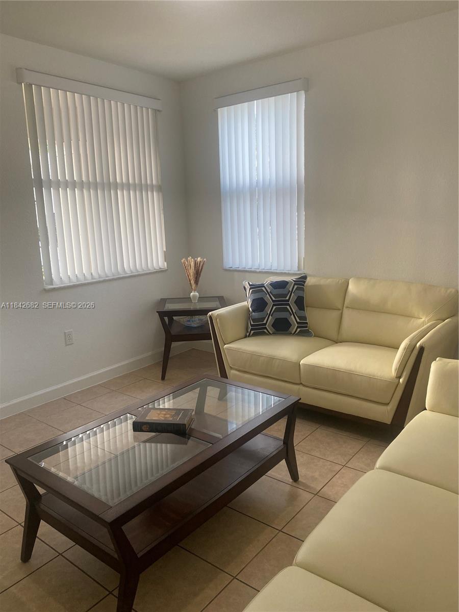 FLORIDIAN ISLES SOUTH - Residential