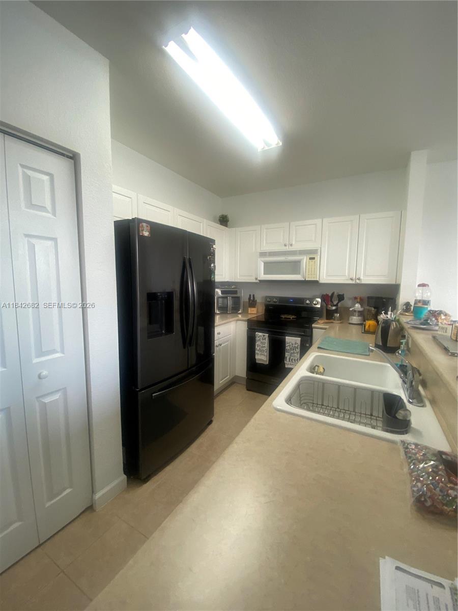 FLORIDIAN ISLES SOUTH - Residential