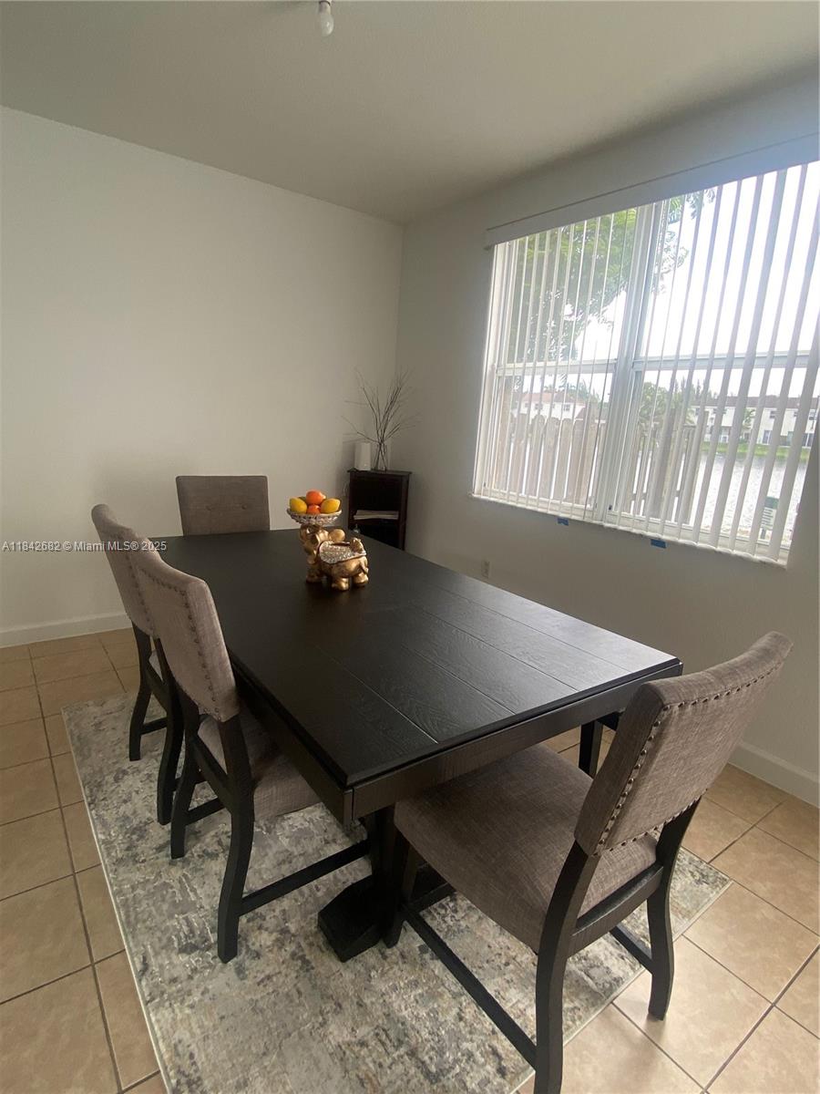 FLORIDIAN ISLES SOUTH - Residential