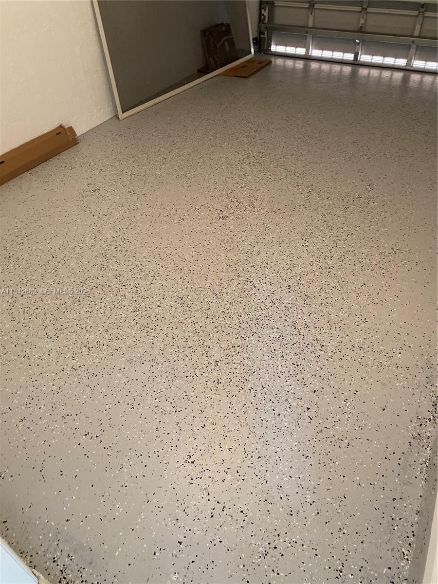 FLORIDIAN ISLES SOUTH - Residential