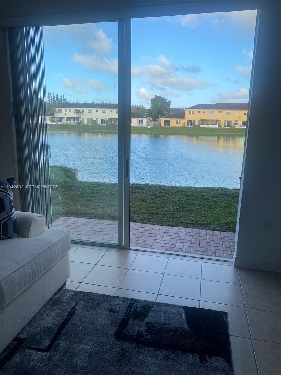 FLORIDIAN ISLES SOUTH - Residential