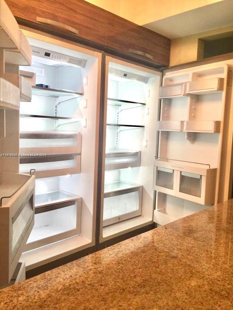 TIDES ON HOLLYWOOD BEACH - Residential