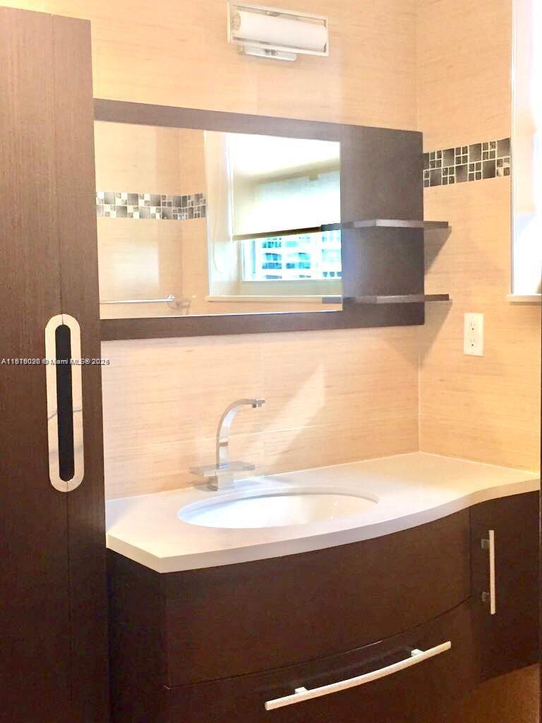 TIDES ON HOLLYWOOD BEACH - Residential