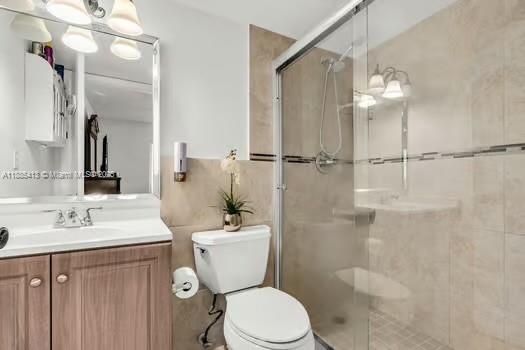 CONTINUUM CONDO PH II - Residential