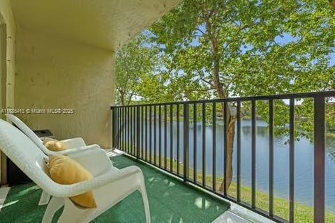 15430 SW 82nd Ln 625 Miami FL 33193