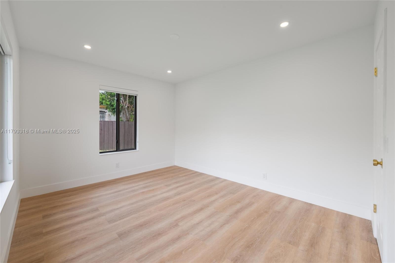 PARKWAY - Residential