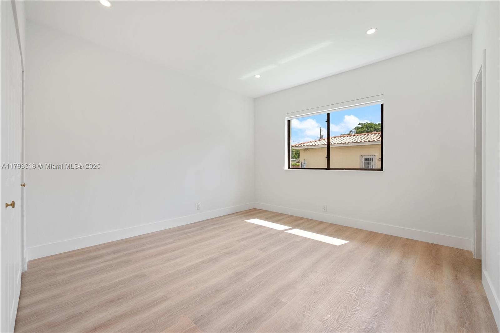 PARKWAY - Residential