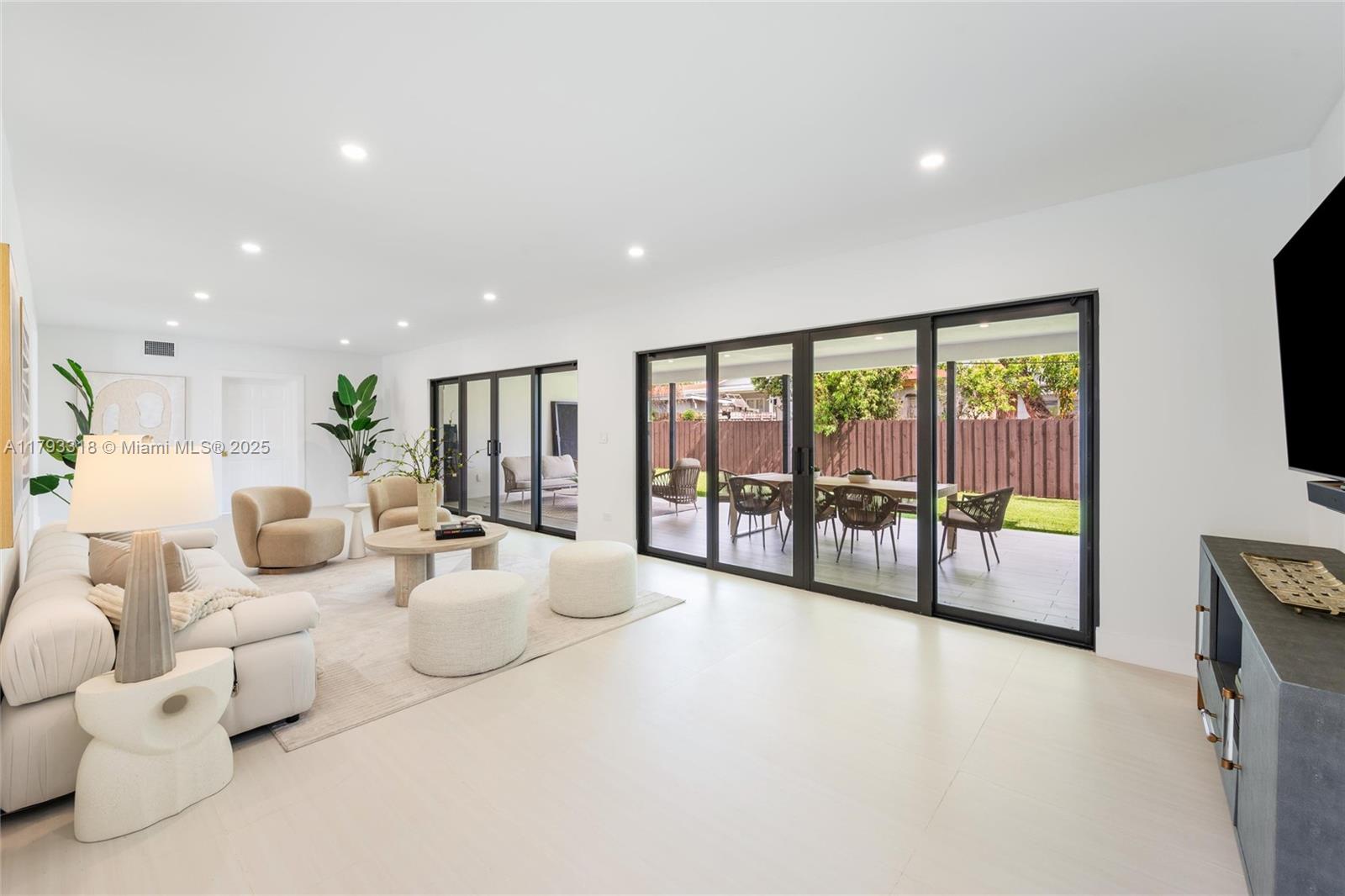PARKWAY - Residential