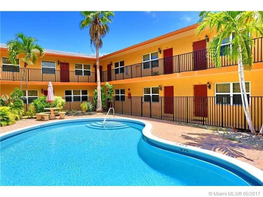 BOUTIQUE BUILDING IN HOT VICTORIA PARK FACING HOLIDAY PK & TENNIS COURTS! TWO BEDROOM, TWO BATH CONDO  MOVE IN CONDITION, IMPACT GLASS WINDOWS &  18"HI GLOSS TILE FLOORS THRU OUT KITCHEN FEATURES GRANITE COUNTER TOPS, CHERRY CABINETS W/ NICKLE PENCIL PULLS & STAINLESS STEEL APPLIANCES.  CONTEMPORARY BATHROOM W/ WHITE VESSEL SINK &FROSTED GLASS TOP CABINET.  WASHER/DRYER IN UNIT!   2 PARKING SPOTS. MINUTES FROM THE BEACH.