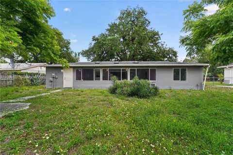 Tiny photo for 4030 School Cir, La Belle, FL 33935 (MLS # A12006112)