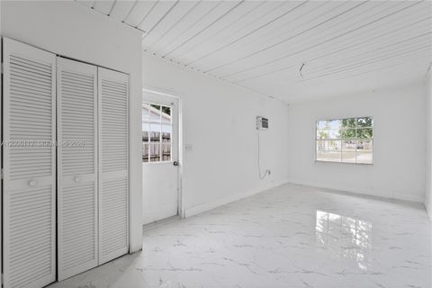 Tiny photo for 4030 School Cir, La Belle, FL 33935 (MLS # A12006112)