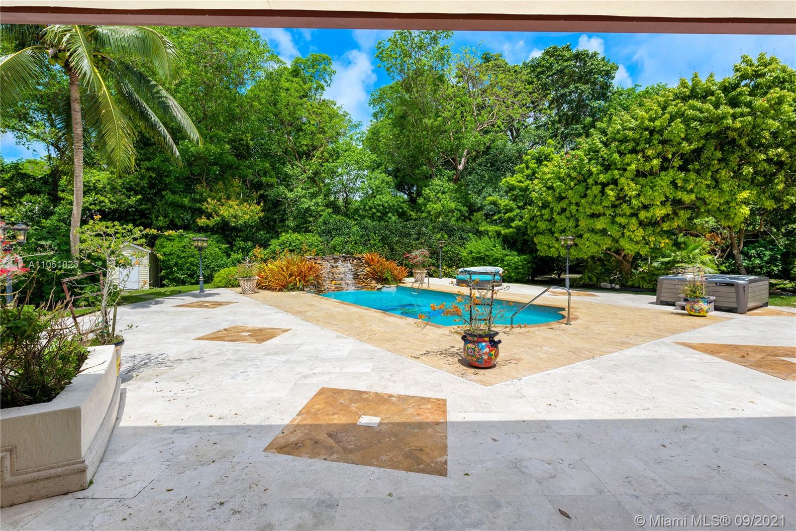 AMD PL OF JOURNEYS END - Residential