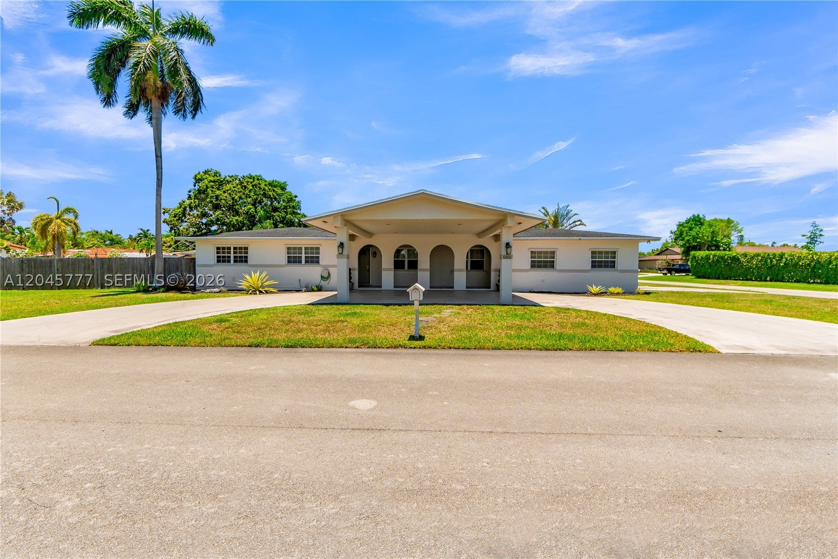 12805 SW 193rd Ter, Miami FL 33177
