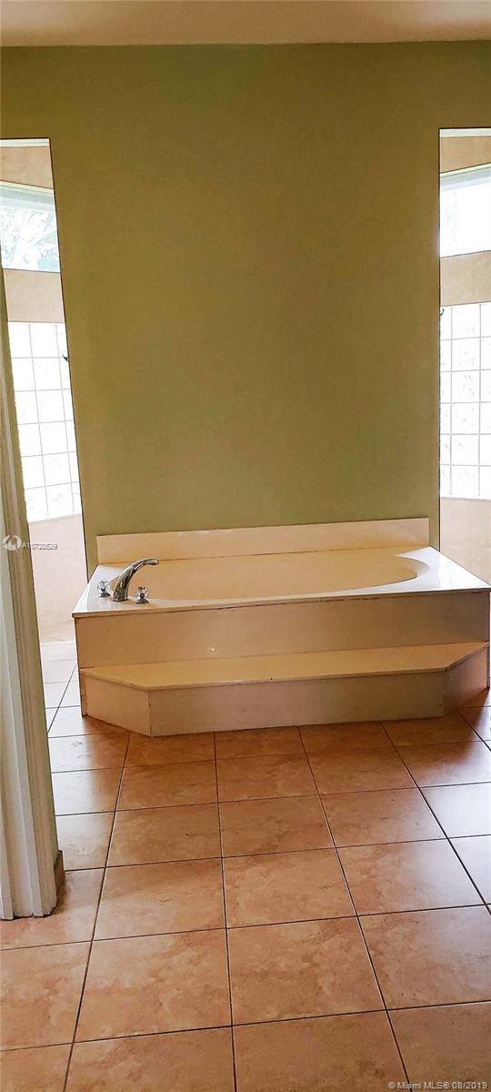 Acreage - Residential Lease