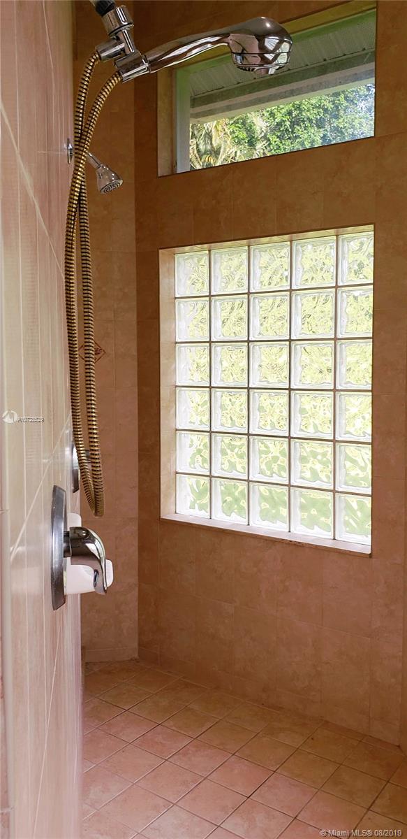 Acreage - Residential Lease