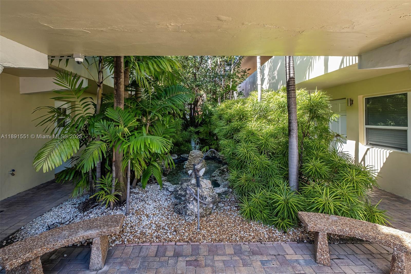 EVERGLADE LAND SALES CO - Residential Lease