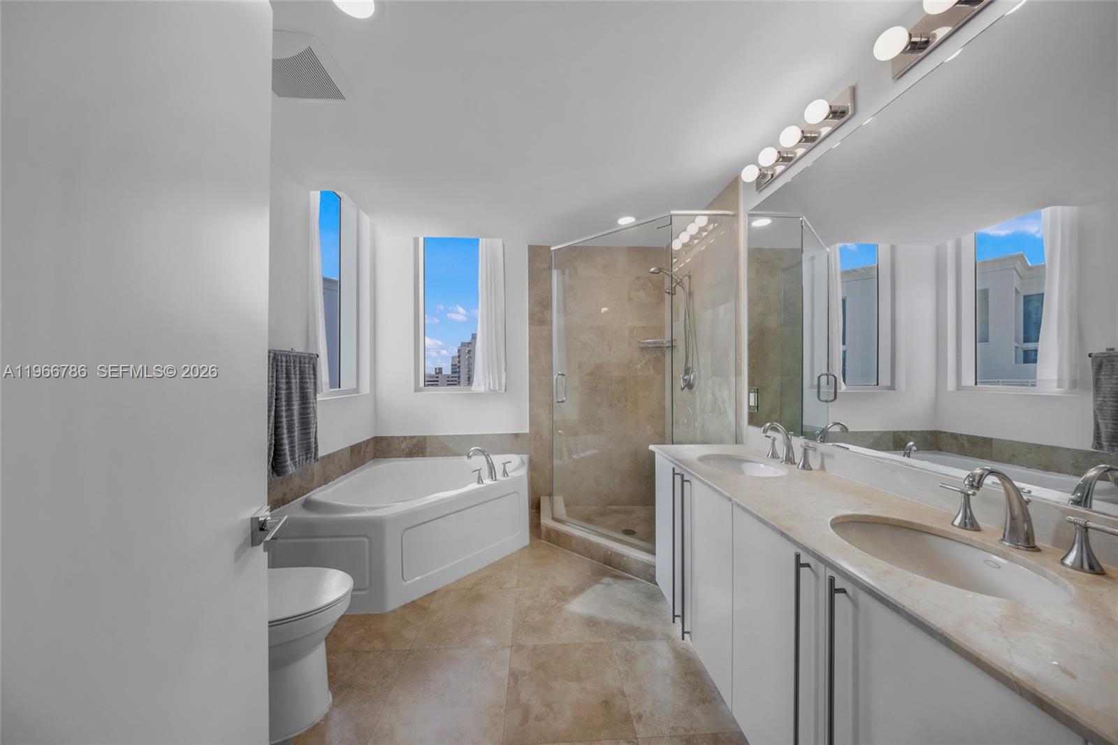 3030 AVENTURA CONDO - Residential