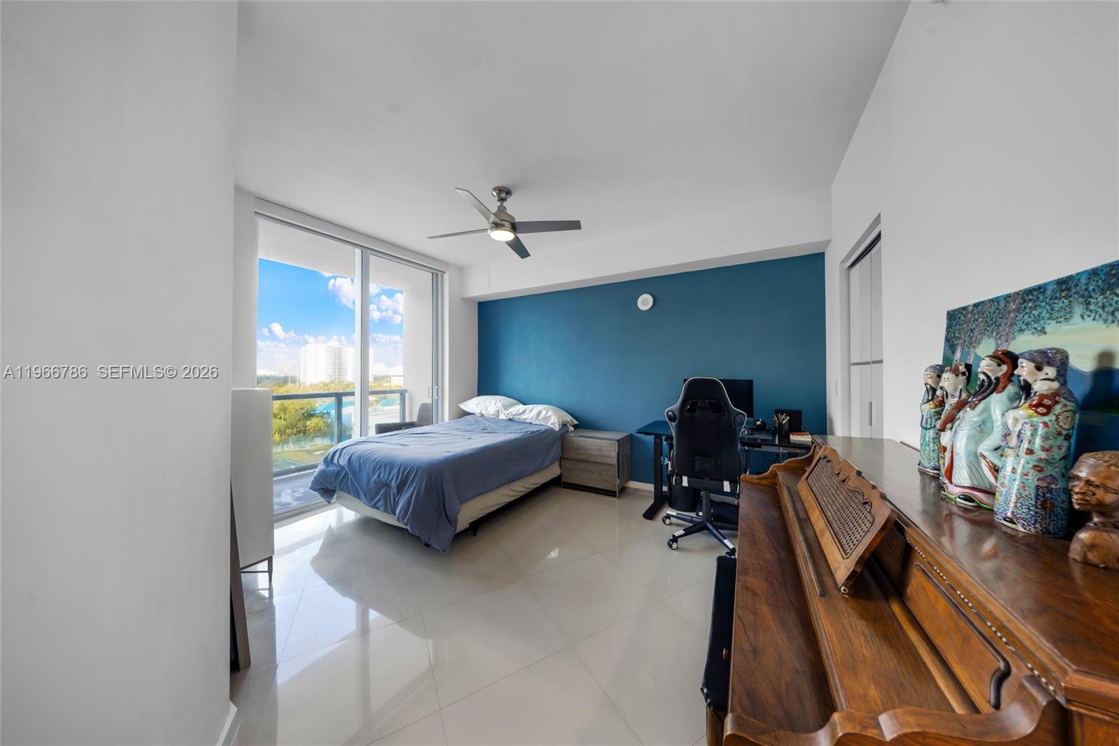 3030 AVENTURA CONDO - Residential