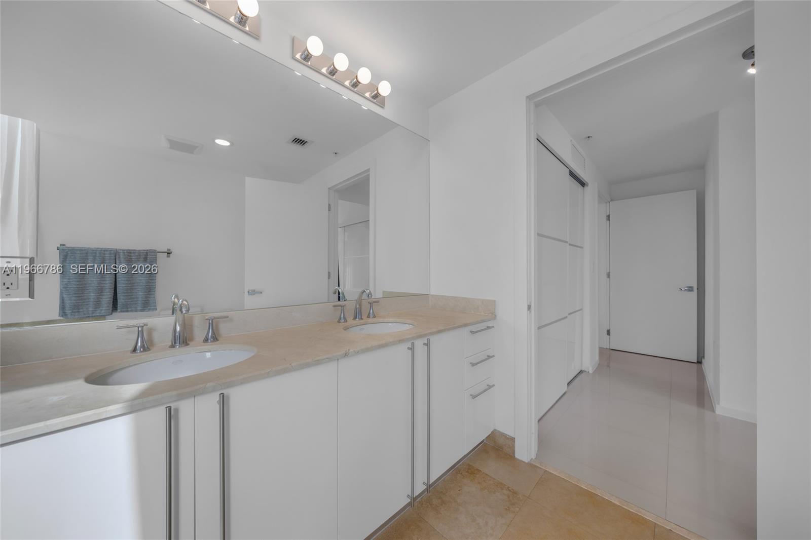 3030 AVENTURA CONDO - Residential