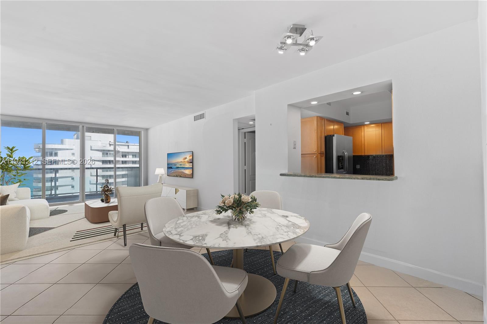 5600 CONDO - Residential