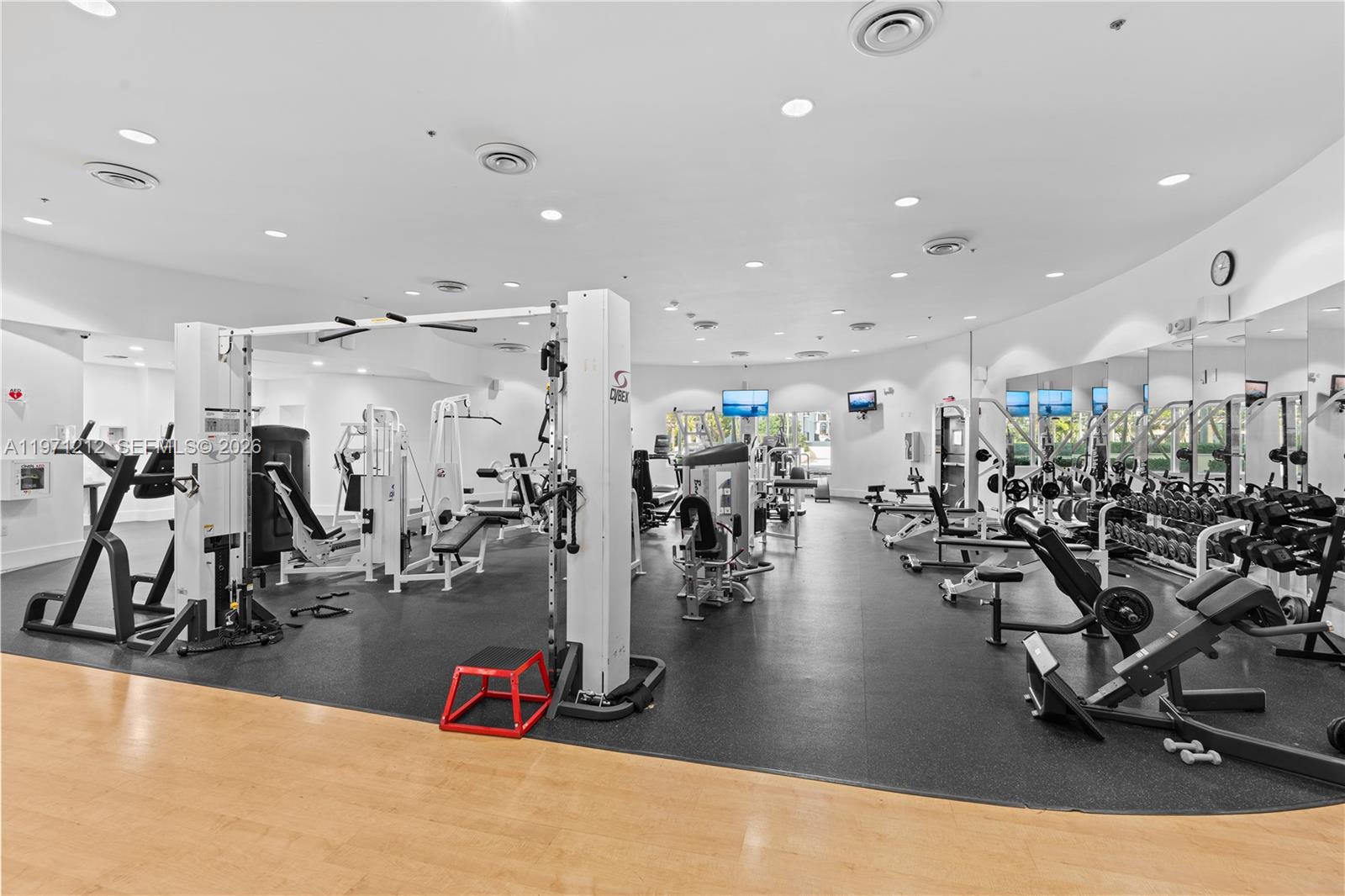 5600 CONDO - Residential