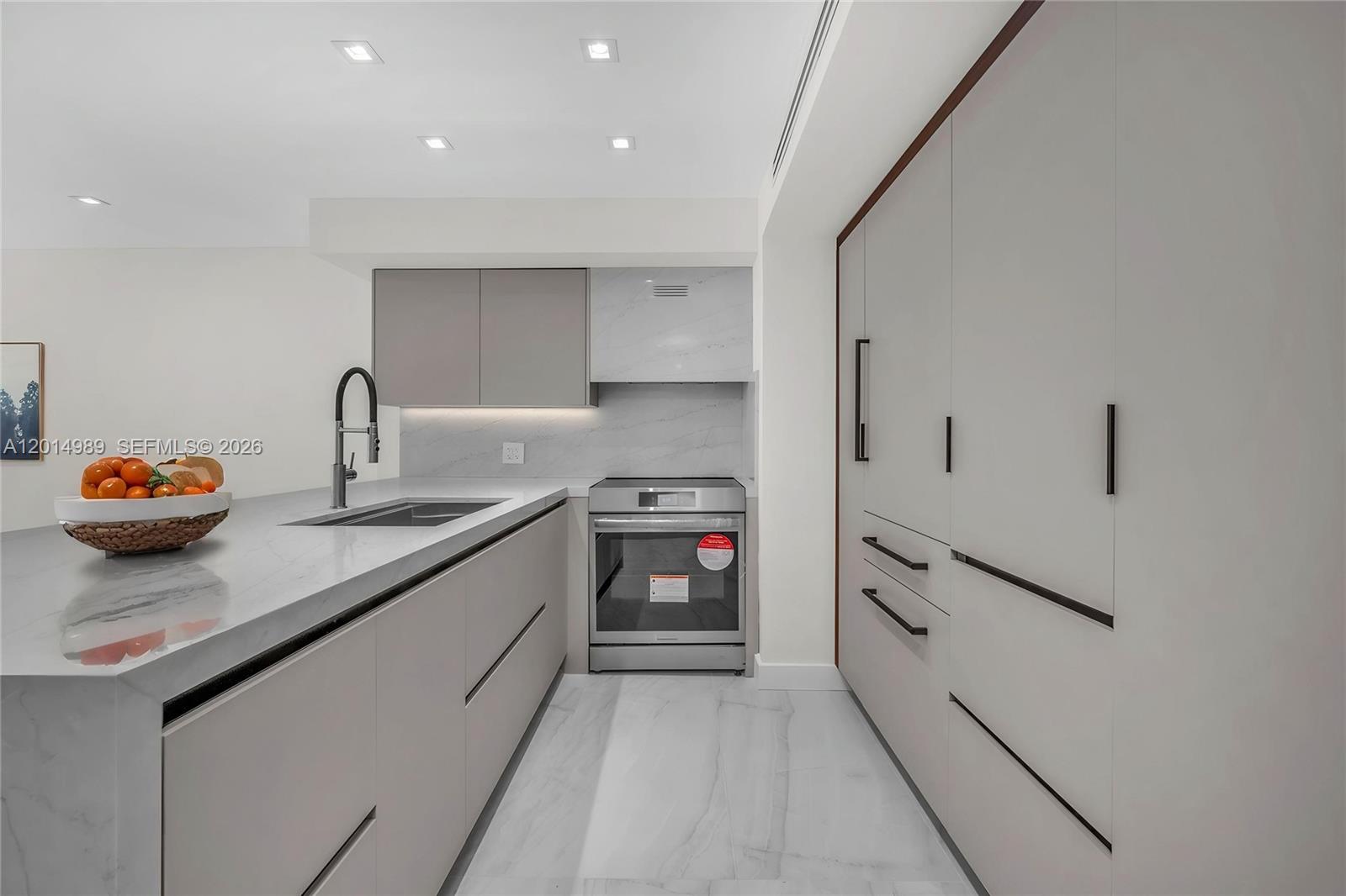 SPIAGGIA OCEAN CONDO - Residential