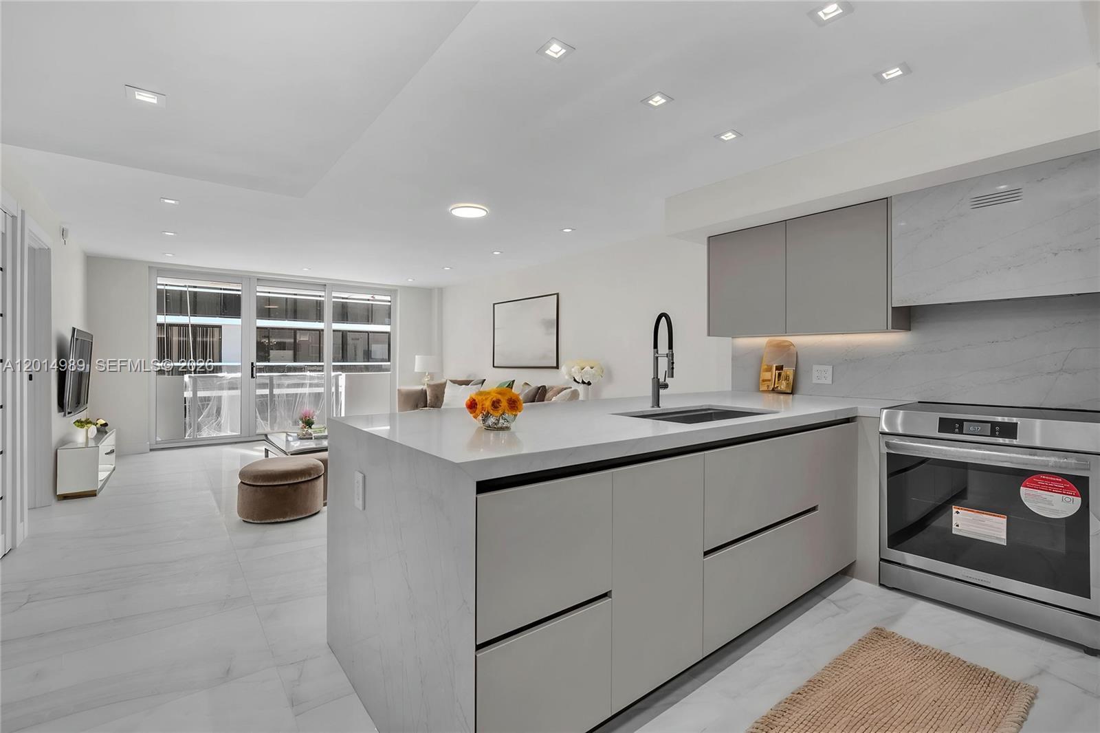 SPIAGGIA OCEAN CONDO - Residential