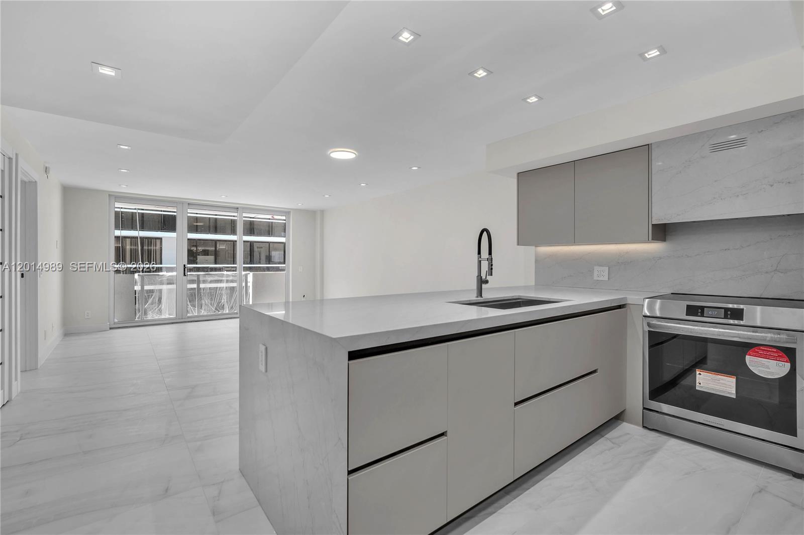 SPIAGGIA OCEAN CONDO - Residential