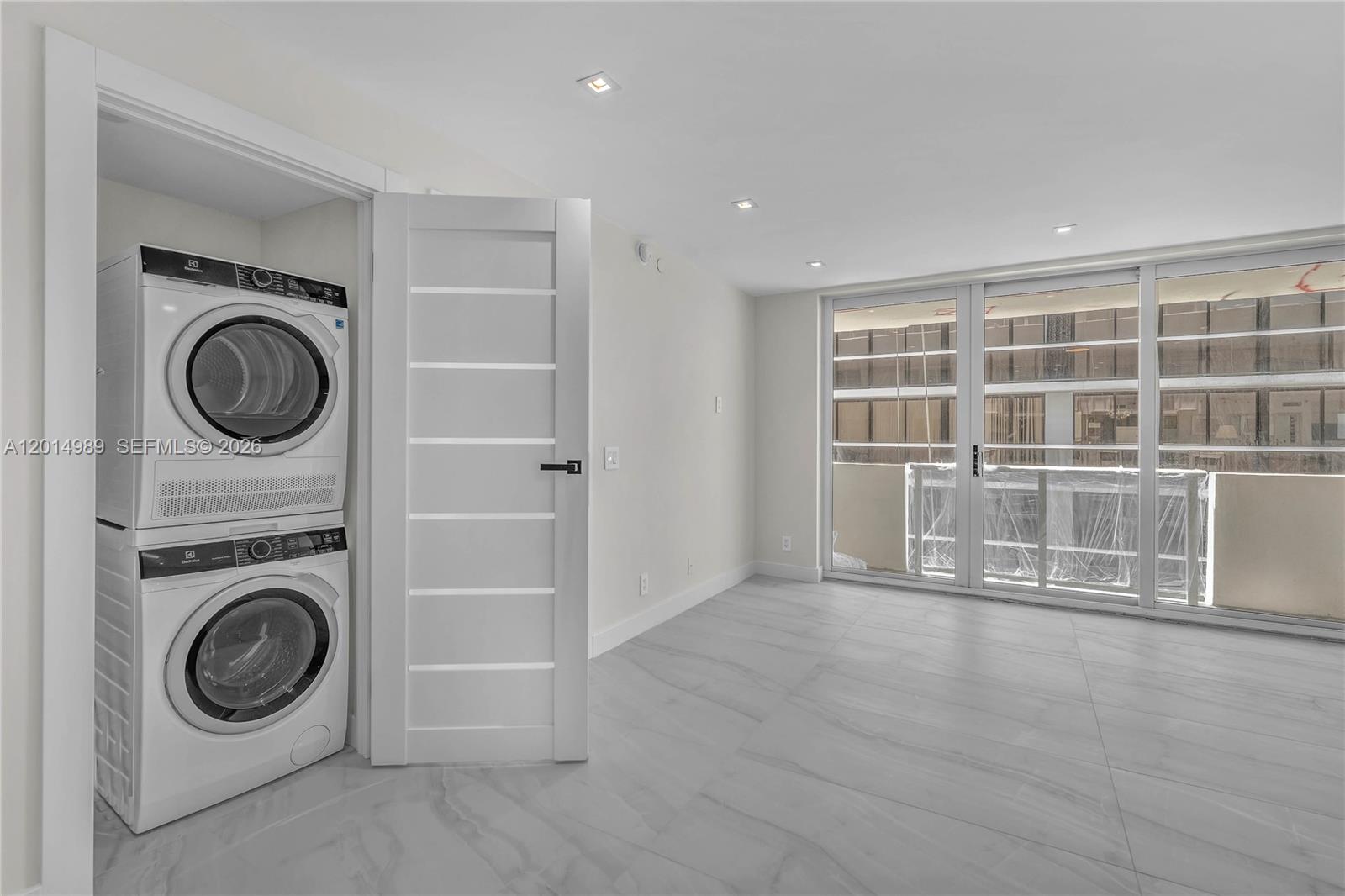 SPIAGGIA OCEAN CONDO - Residential