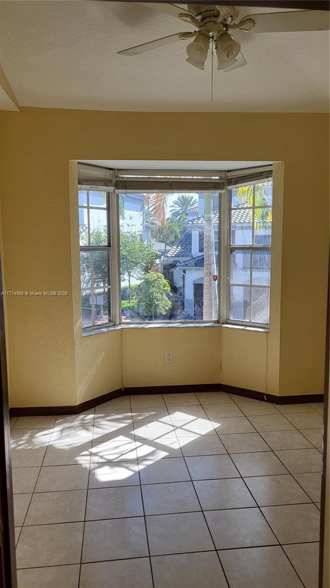 VILLAS DE TUSCANY CONDO - Residential