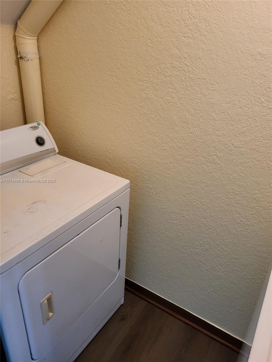 VILLAS DE TUSCANY CONDO - Residential