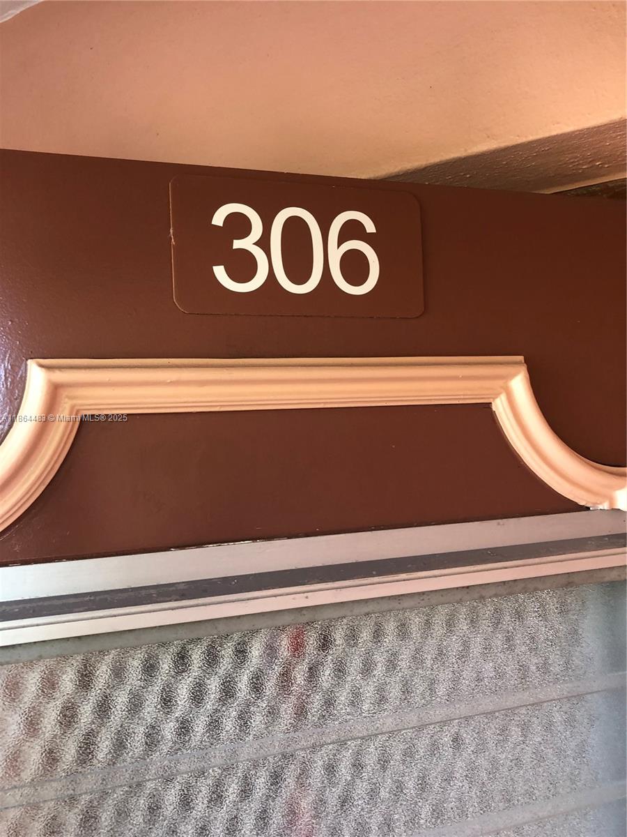 SUNRISE LAKES 125 CONDO - Residential