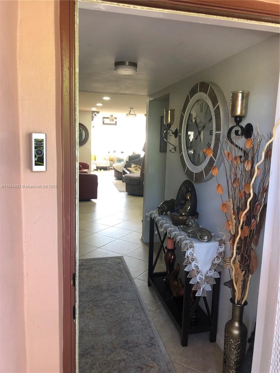 SUNRISE LAKES 125 CONDO - Residential