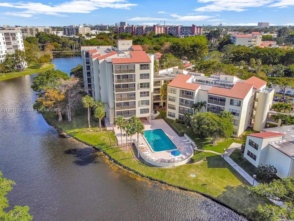 Photo of 2300 S Cypress Bend Dr #201, Pompano Beach, FL 33069 (MLS # A11493172)