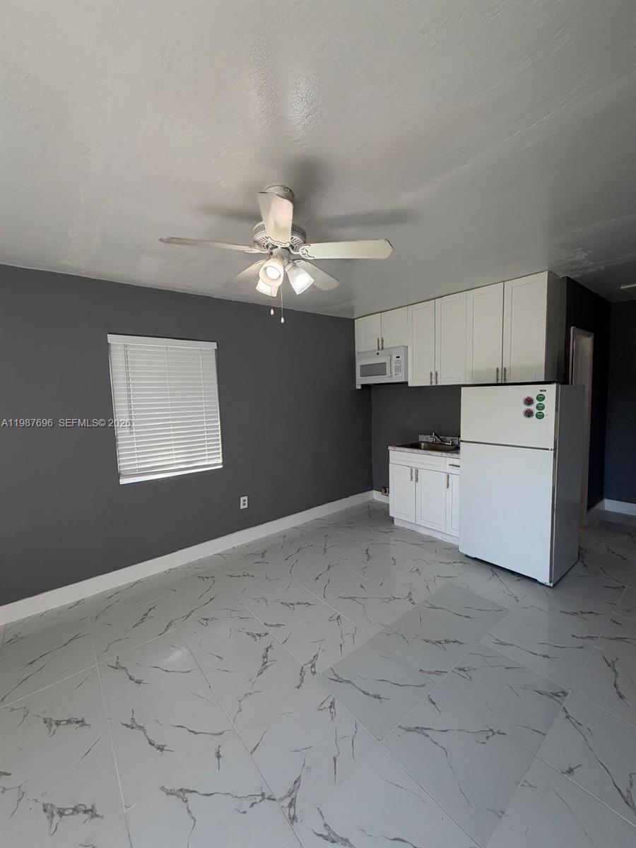 CORONA DEL MAR - Residential Lease