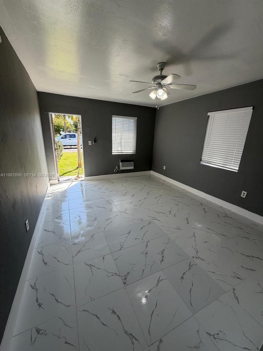 CORONA DEL MAR - Residential Lease