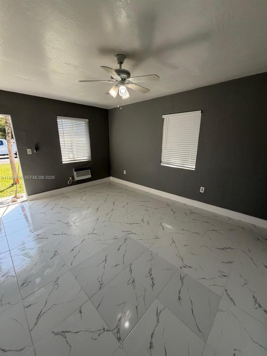 CORONA DEL MAR - Residential Lease