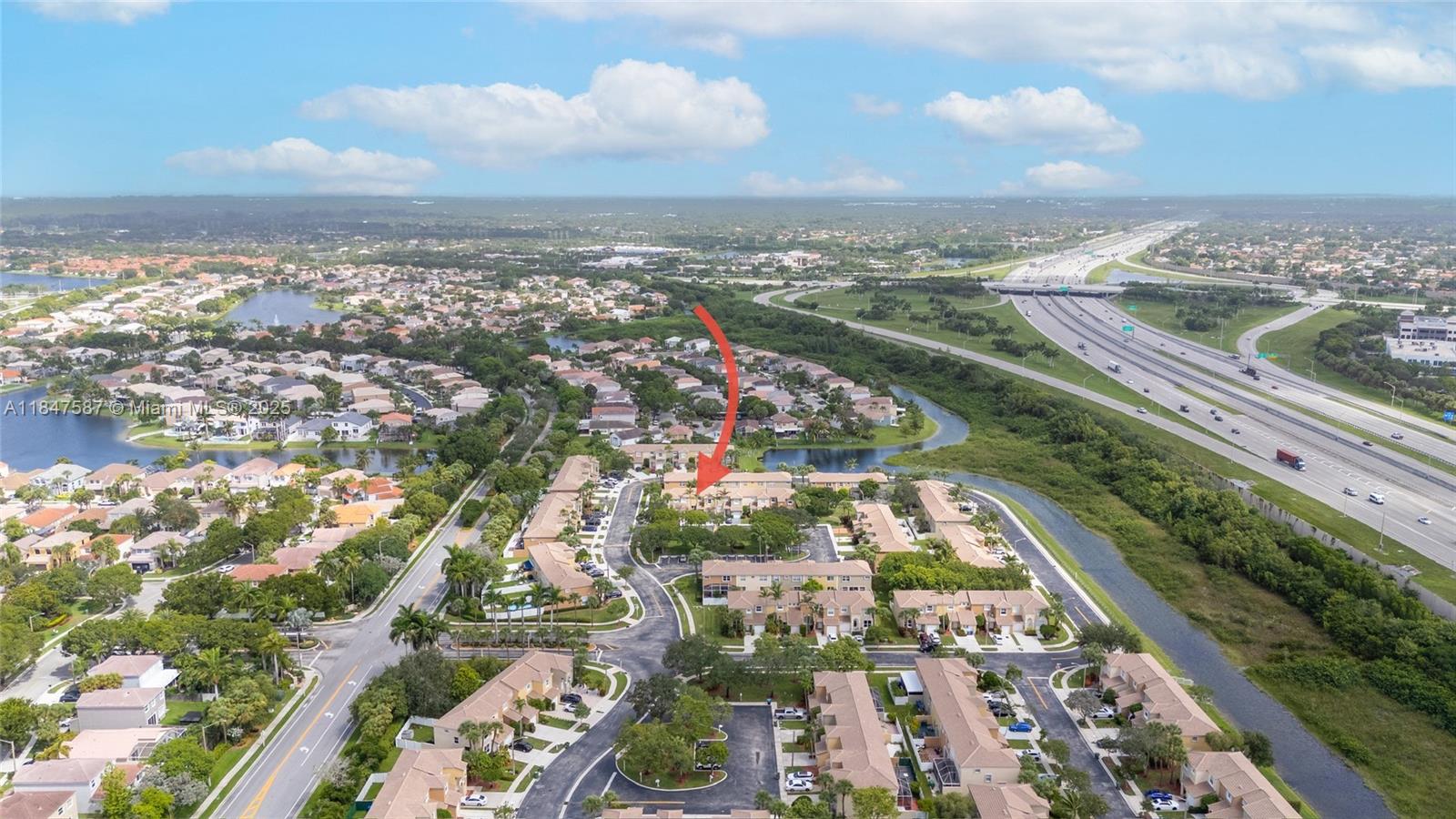 TOWNGATE - Residential Lease